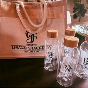 Disney Grand Floridian Beige Tote with Clear Bottles